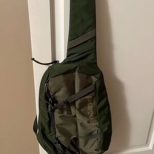 Patagonia atom sling